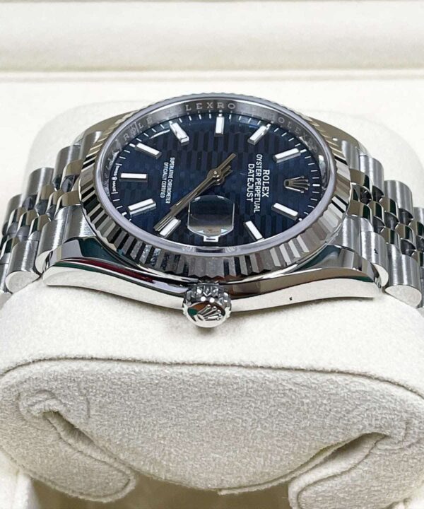 Rolex Datejust 36mm Azul Acanalado - Jubilee / Estriado / 126234 / 2022 - Imagen 3