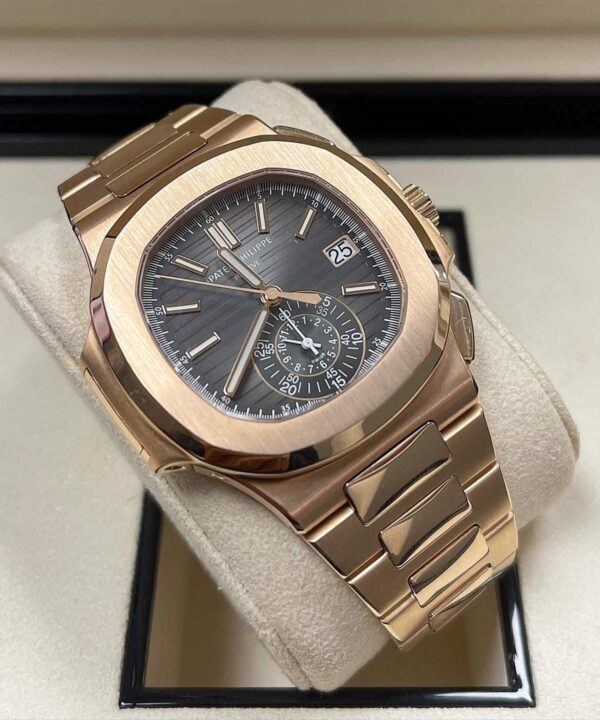 Alternative view of Patek Philippe Nautilus / 5980-1R / 2023