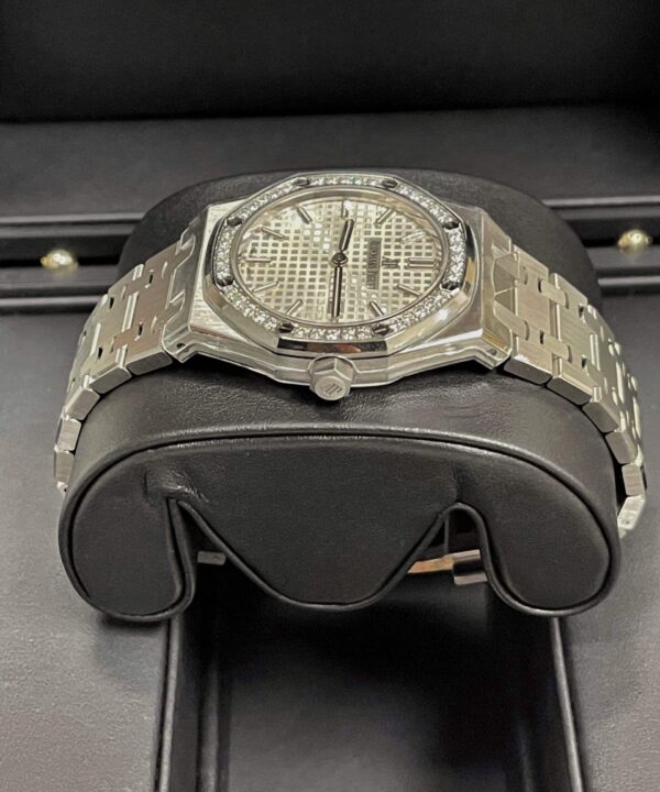 Audemars Piguet / Royal Oak / Bisel de diamantes / 2021 - Imagen 3