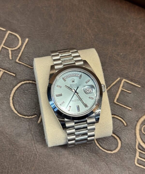 Day-Date 40 platino / Esfera Azul Hielo / 228236-0012 / 2022 - Imagen 3