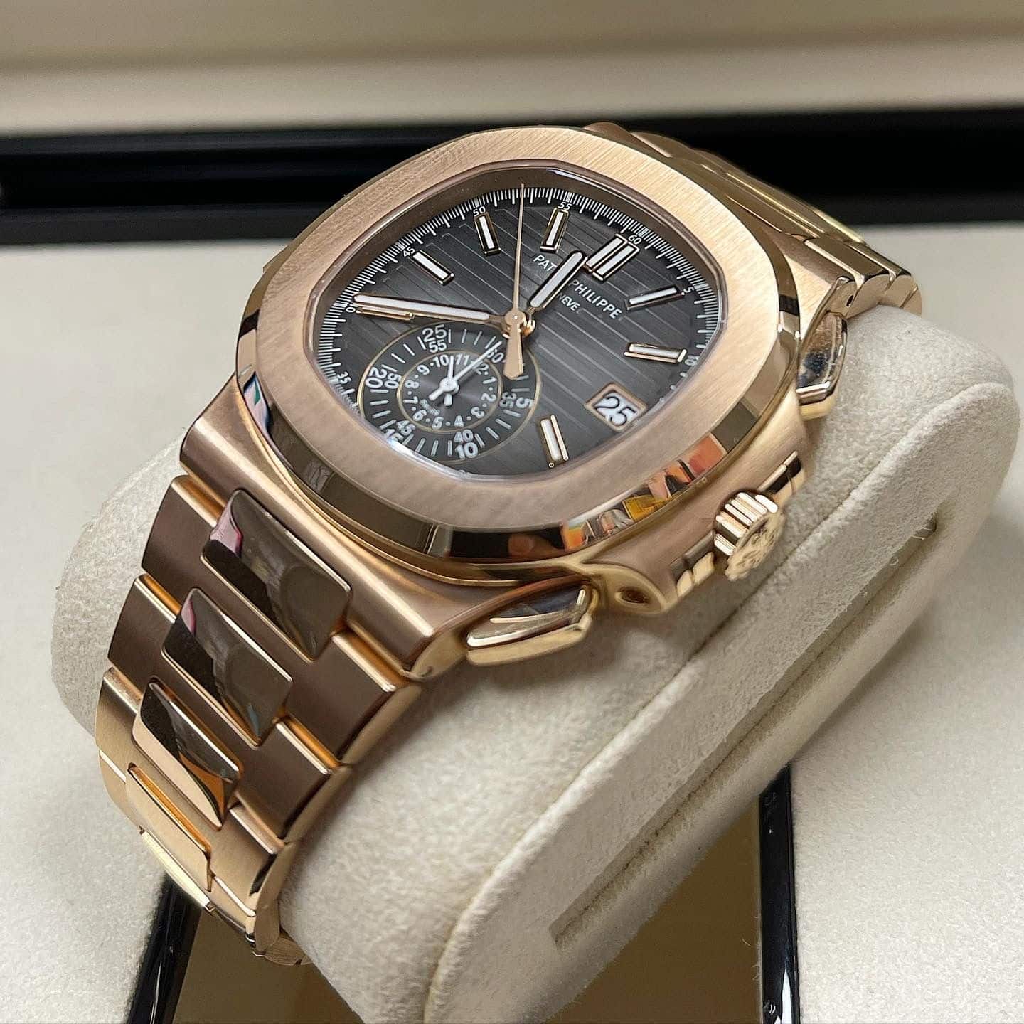 Patek Philippe Nautilus / 5980-1R / 2023