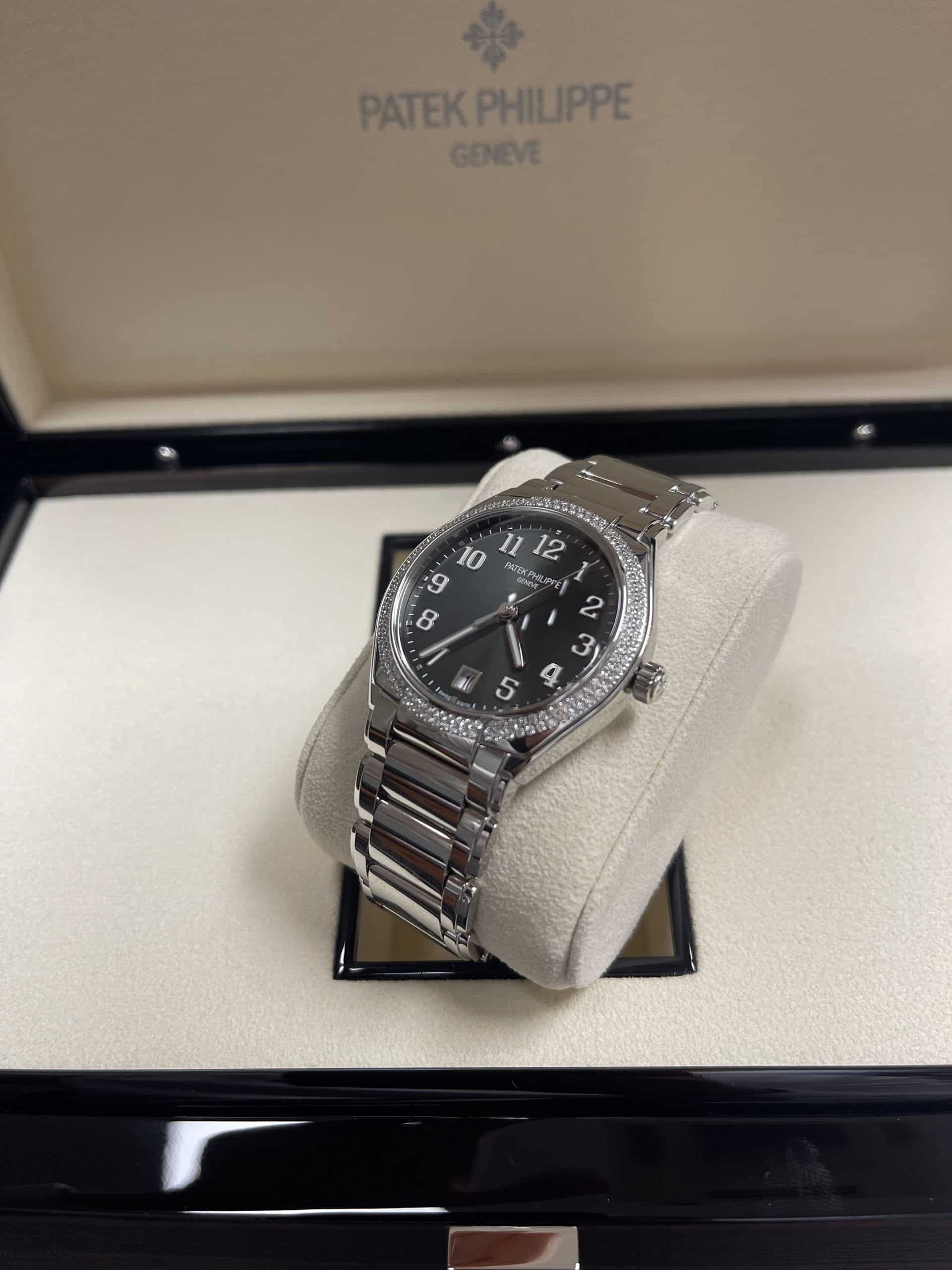 Patek Philippe Twenty 4 / 7300/1200A / 2021 - Imagen 2