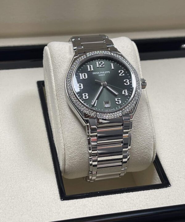 Patek Philippe Twenty 4 / 7300/1200A / 2021