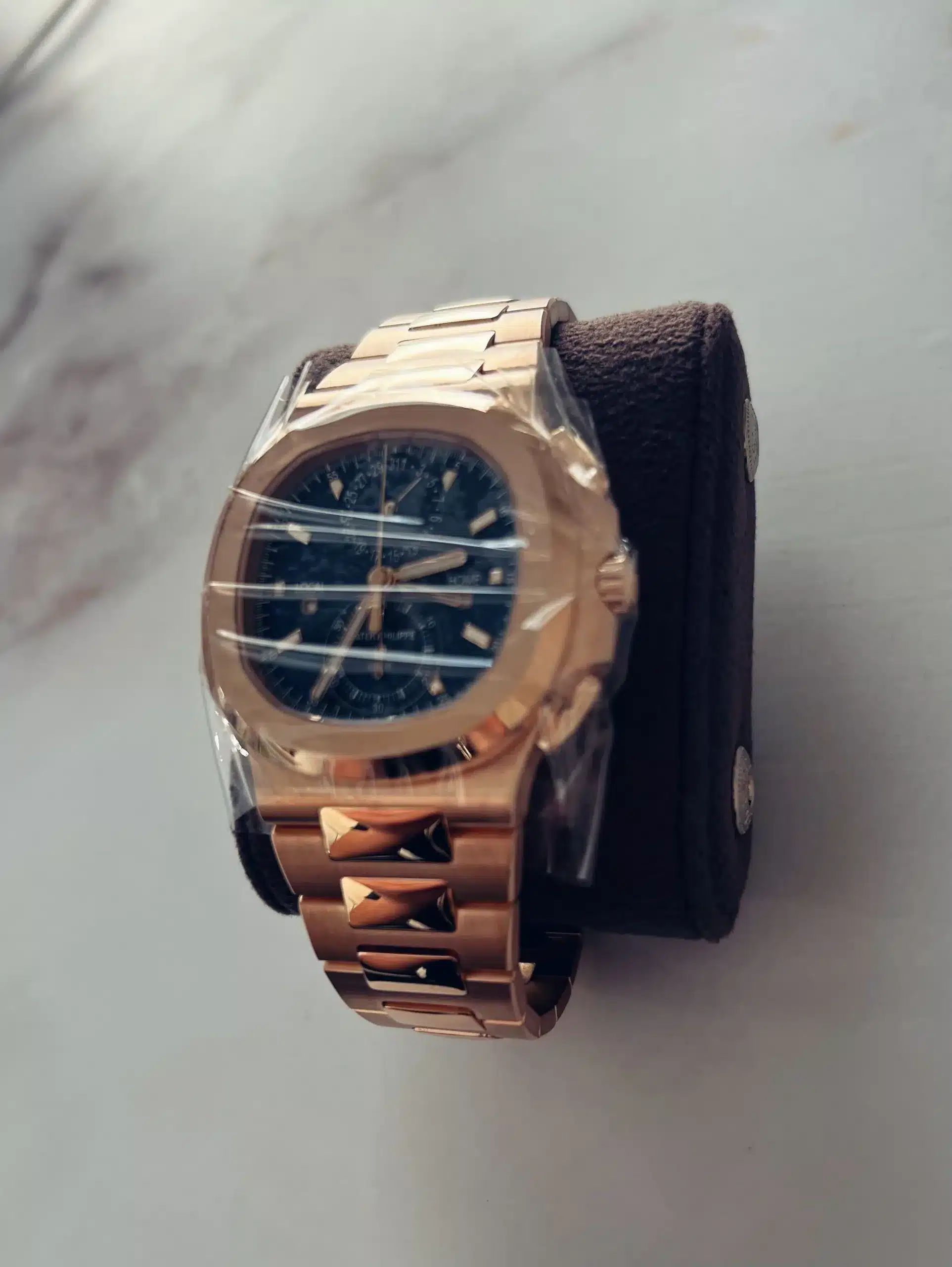 Patek Philippe Nautilus 5990/1R-001 / 2022 - Imagen 6