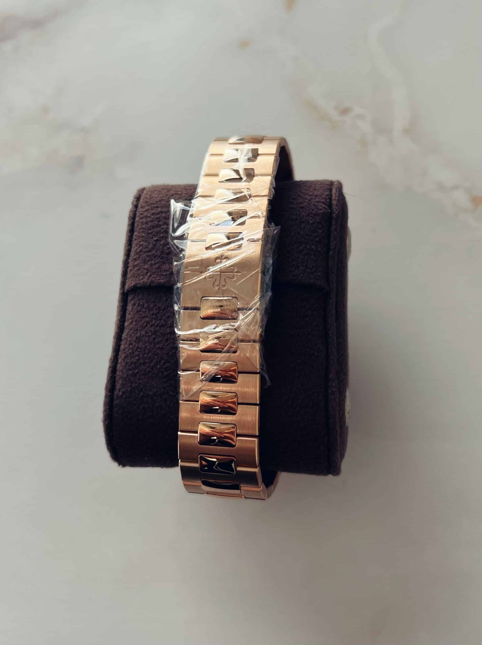 Patek Philippe Nautilus 5990/1R-001 / 2022 - Imagen 4