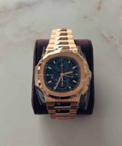 Patek Philippe Nautilus 5990/1R-001 / 2022