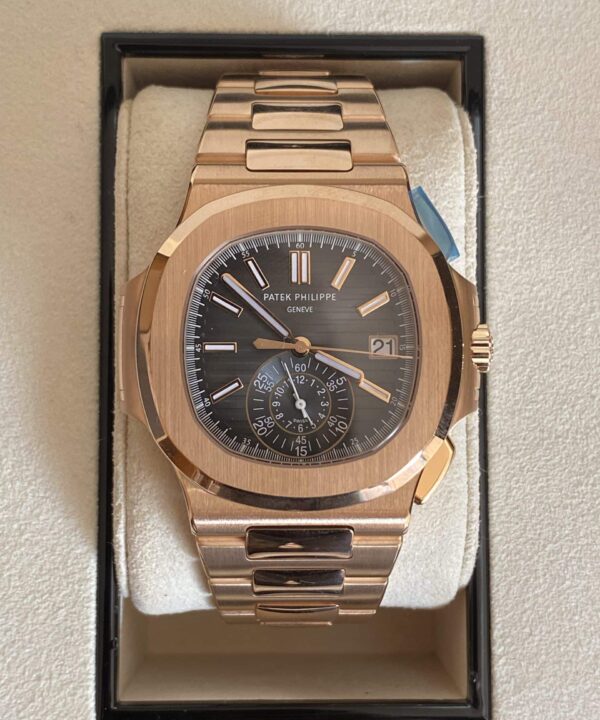 Alternative view of Patek Philippe Nautilus / 5980R / 2020