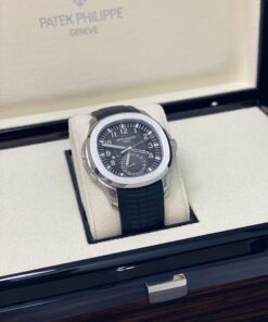 Patek Philippe Aquanaut Travel Time / 5164A / 2021
