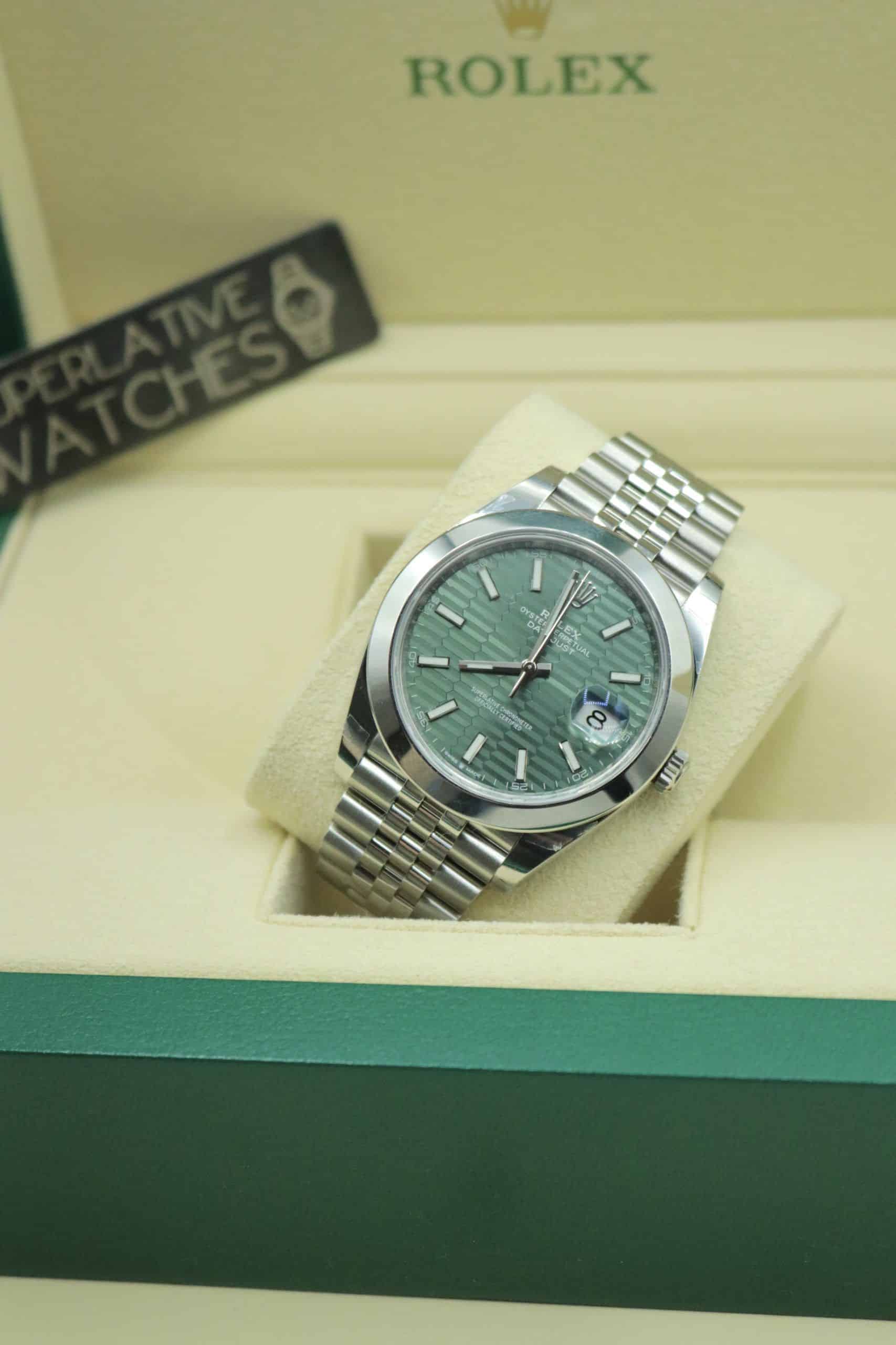 Rolex Datejust 41mm esfera verde estriada / 126300 / 2023 - Imagen 2