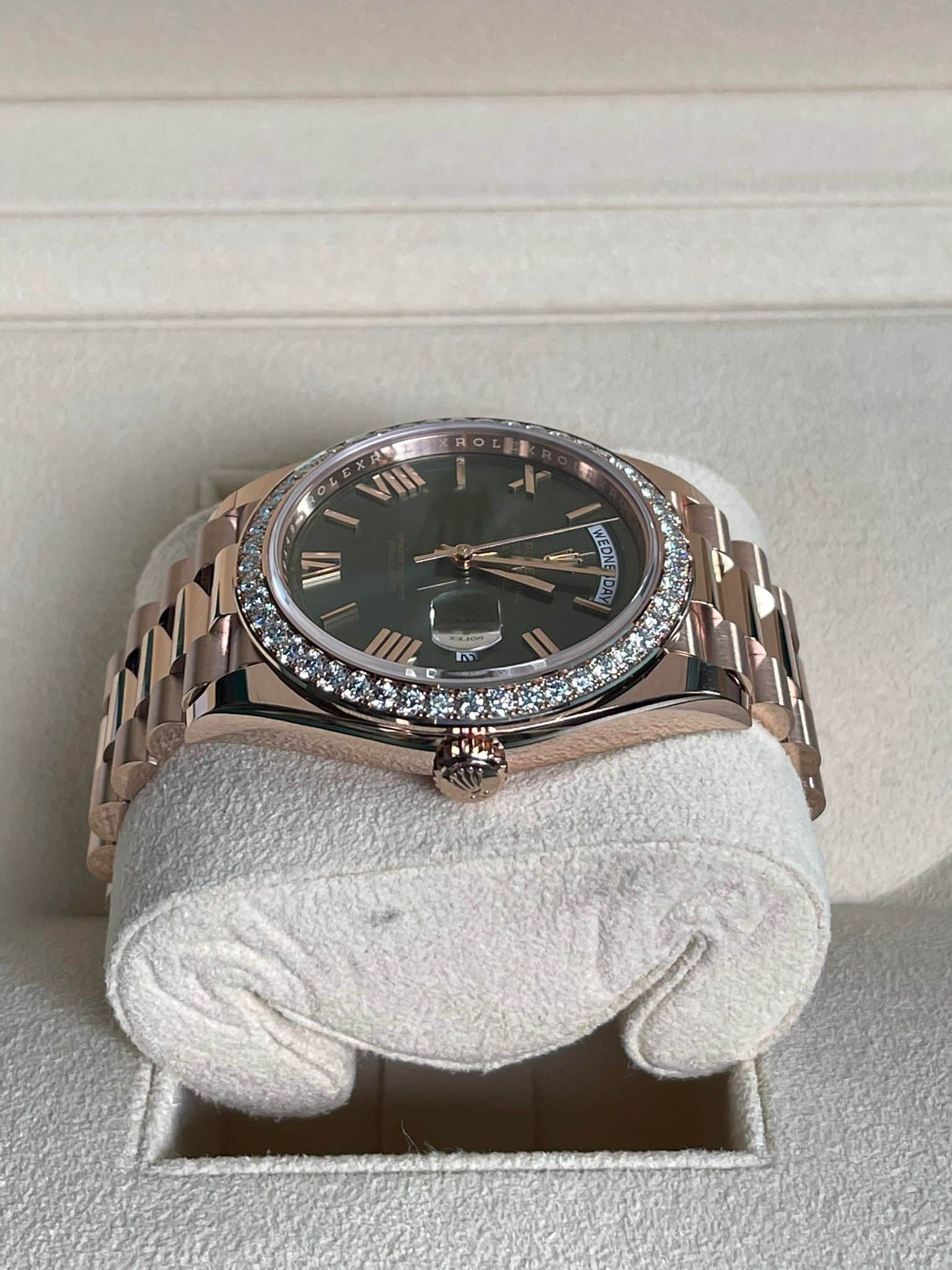 Rolex Rolex Oyster Perpetual Day-Date 40 / esfera verde / 2021 - Imagen 4