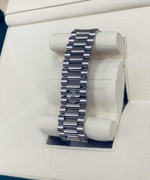 Rolex Day-Date 40 mm / Meteorite Dial / 228239-0055 / 2021 - Imagen 3