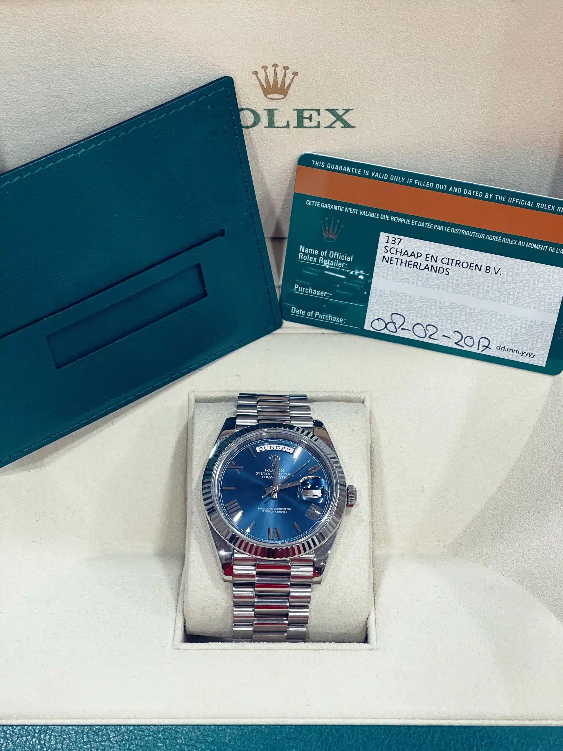 Rolex Day-Date oro blanco y esfera azul / 228239 / 2017 - Imagen 3