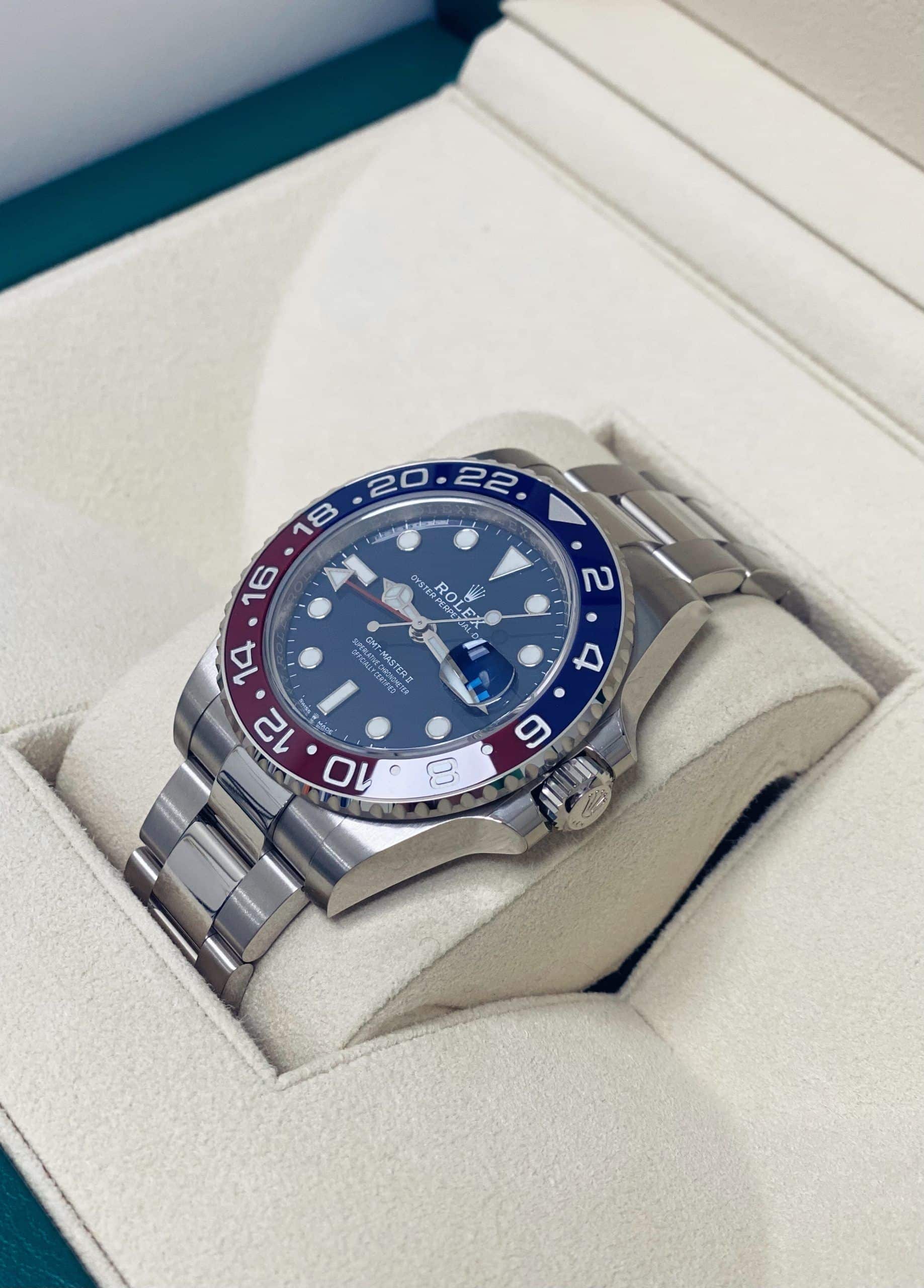 Rolex GMT Master II Pepsi / 126710BLRO / 2021 - Imagen 3