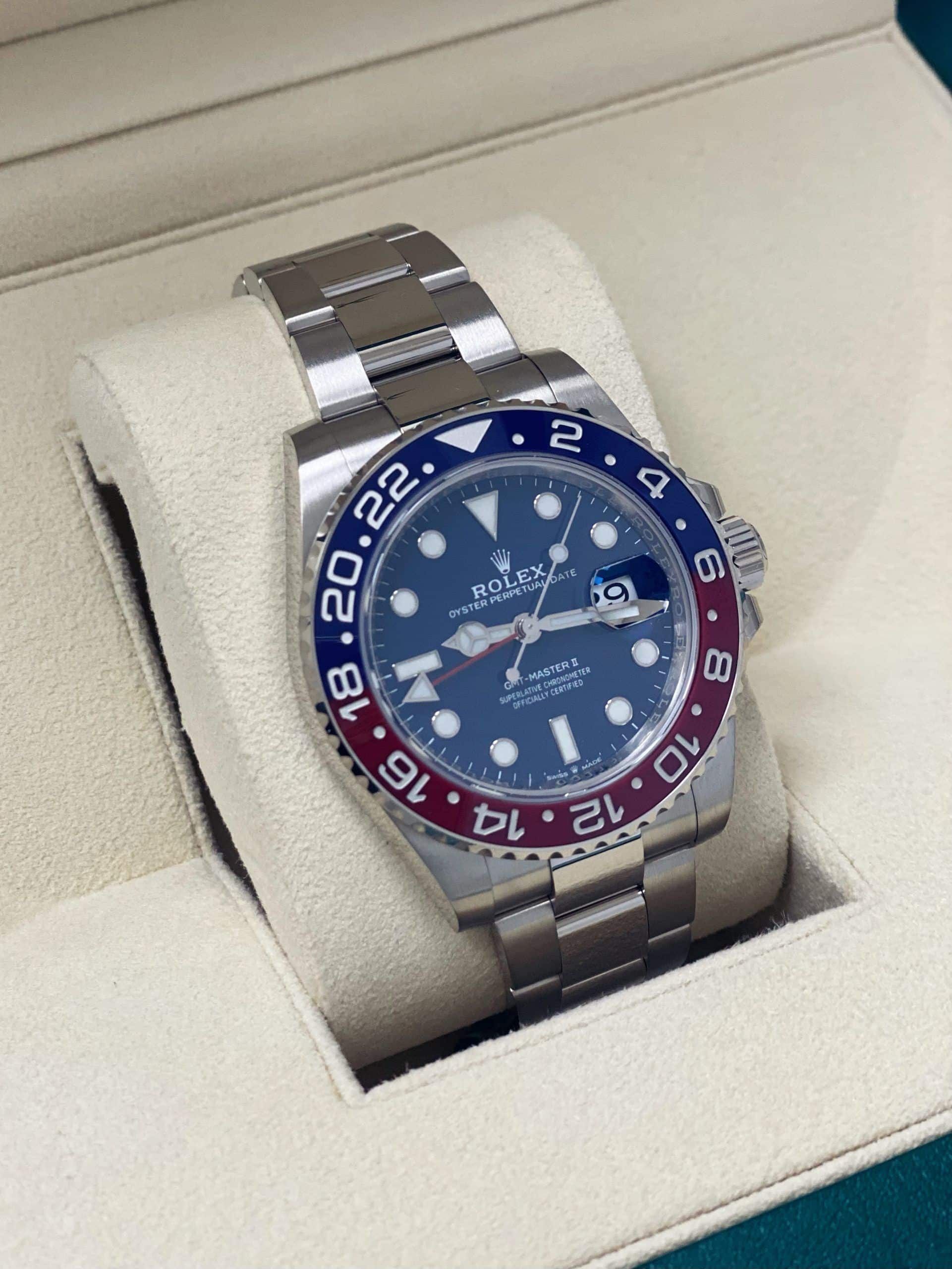 Rolex GMT Master II Pepsi / 126710BLRO / 2021