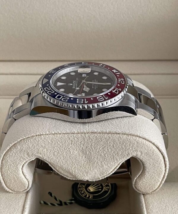 Alternative view of Rolex GMT Master II / Pepsi / Oyster Bracelet / 126710BLRO / 2021 /