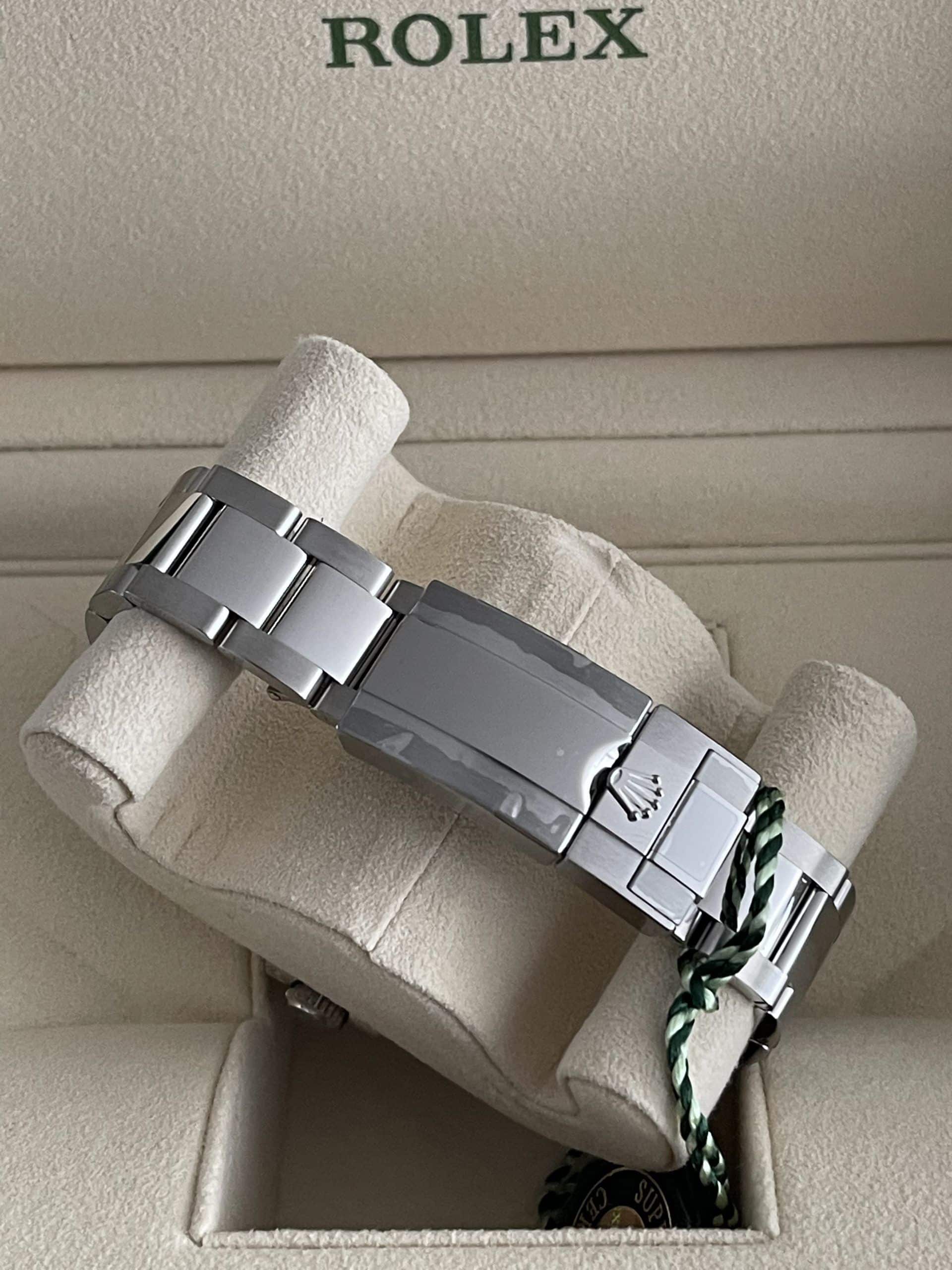 Rolex GMT Master II / Pepsi / Oyster Bracelet / 126710BLRO / 2021 / - Imagen 3
