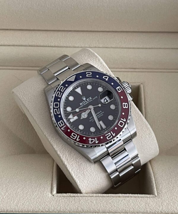 Rolex GMT Master II / Pepsi / Oyster Bracelet / 126710BLRO / 2021 /