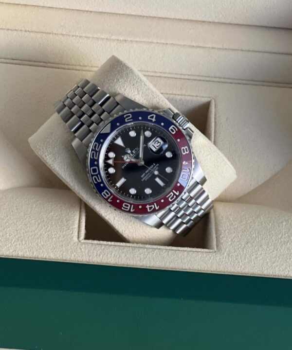 Rolex GMT master II pepsi / 126710BLRO / 2021