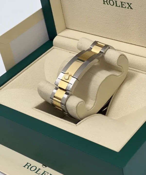 Rolex Submariner Date mixto 41mm / 126613LB / 2022 - Imagen 5
