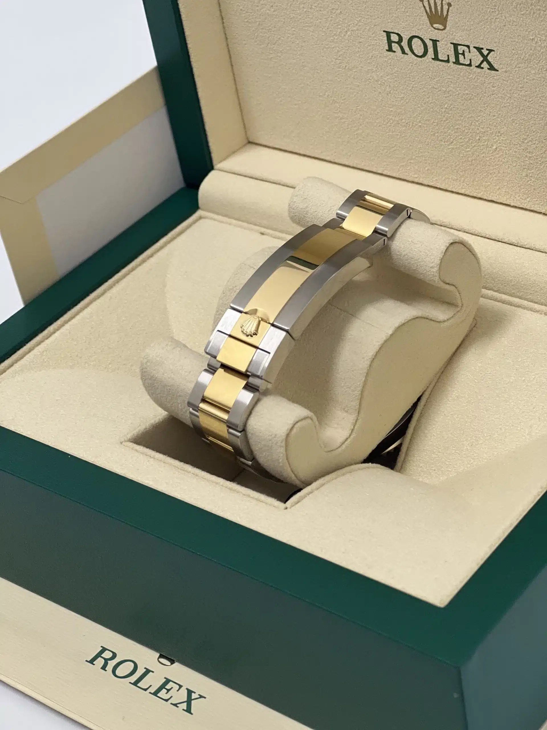 Rolex Submariner Date mixto 41mm / 126613LB / 2022 - Imagen 5