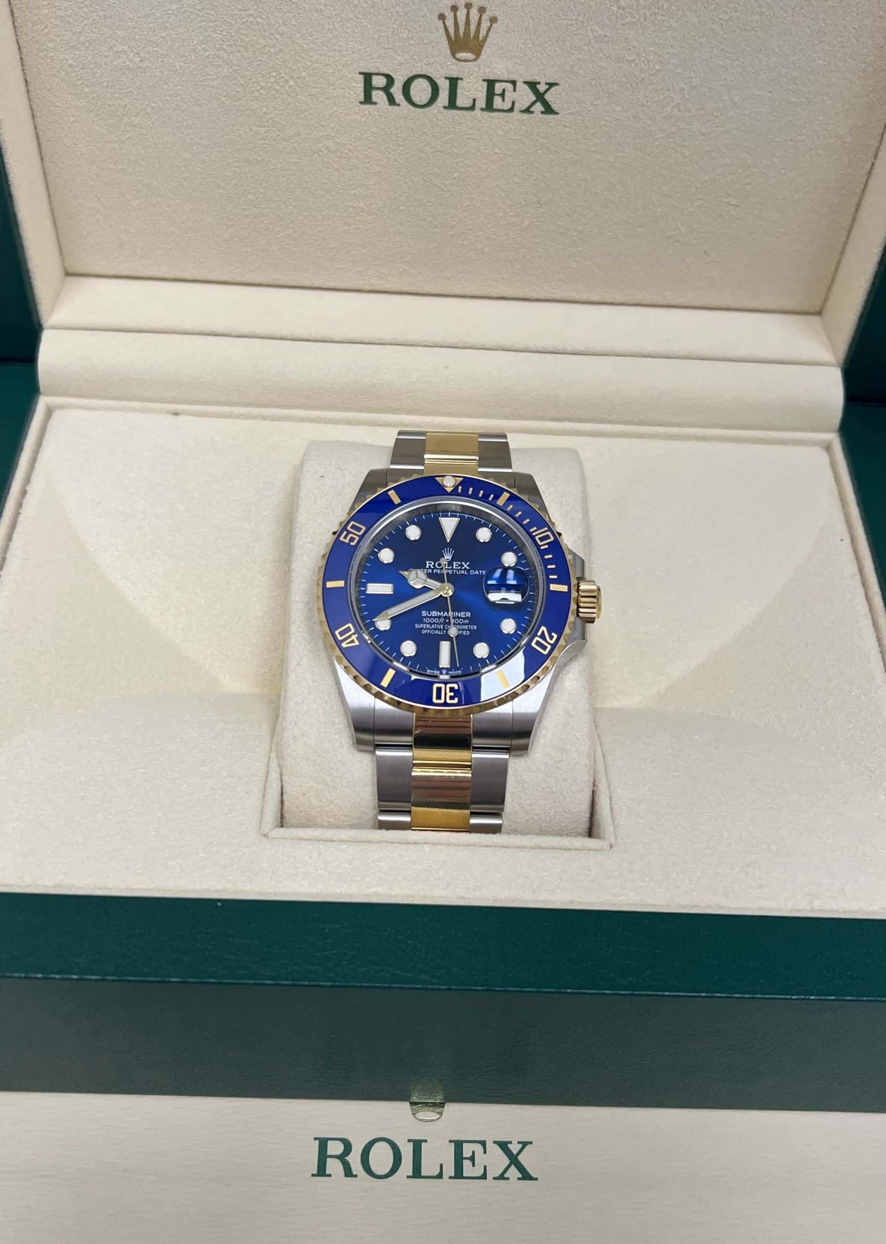 Rolex Submariner Date mixto 41mm / 126613LB / 2022 - Imagen 2