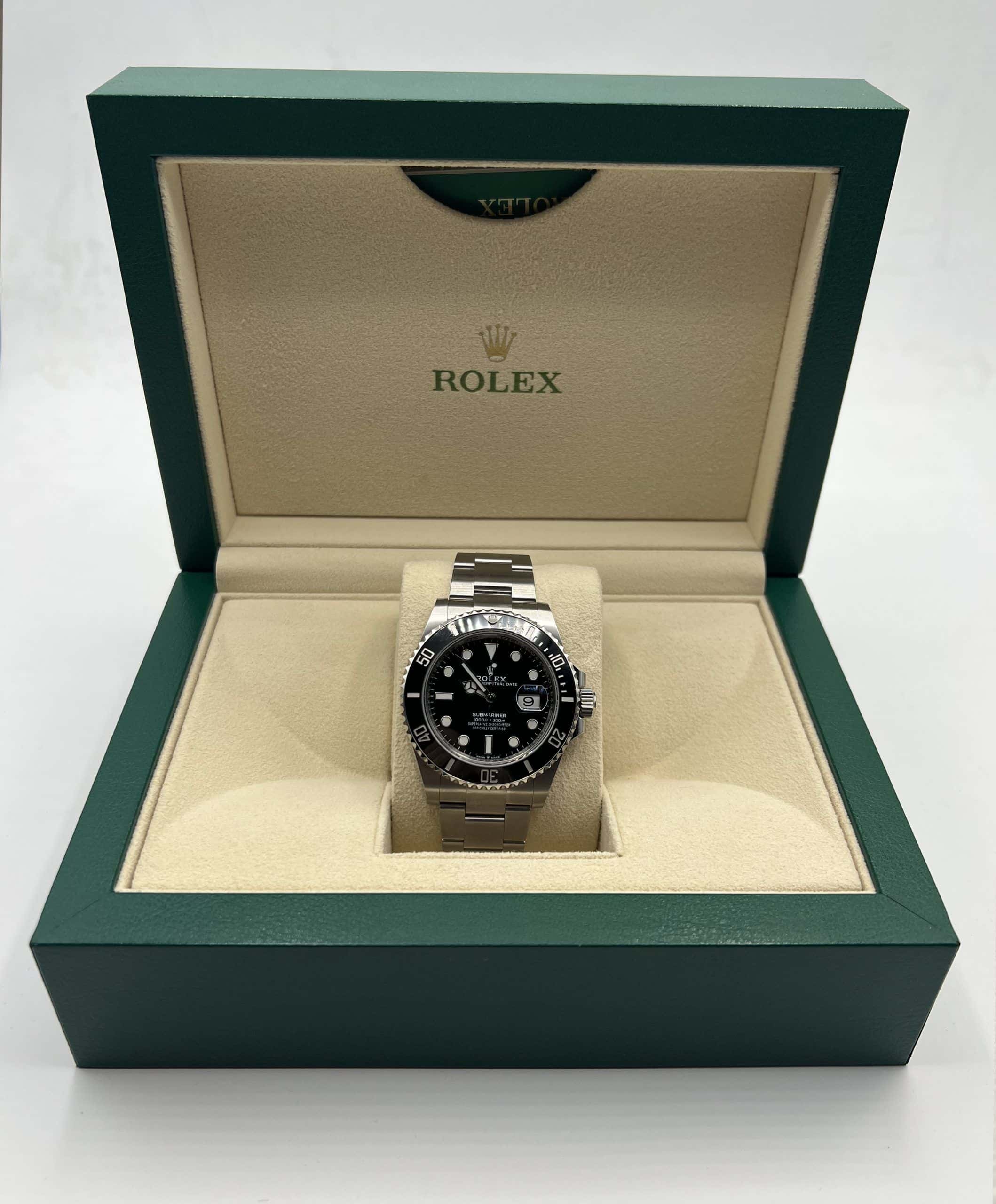 Rolex Submariner Date Negro 41mm / 126610LN / 2023 - Imagen 2
