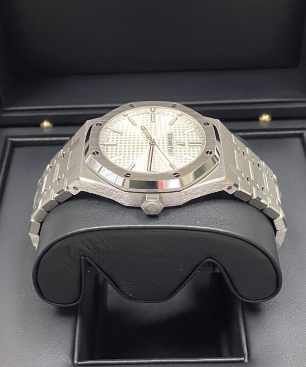 Audemars Piguet Royal Oak white / 15500ST / 2021 - Imagen 4