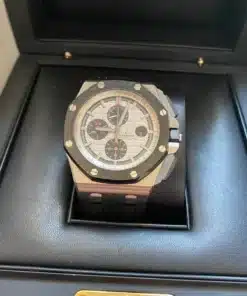 Alternative view of Audemars Piguet Royal Oak Offshore / 26400SO / 2018