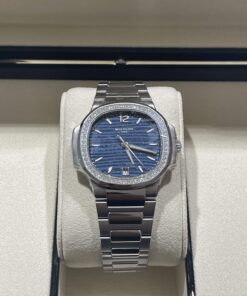 Patek Philippe Nautilus Lady / 7118/1200A-001 / 2021