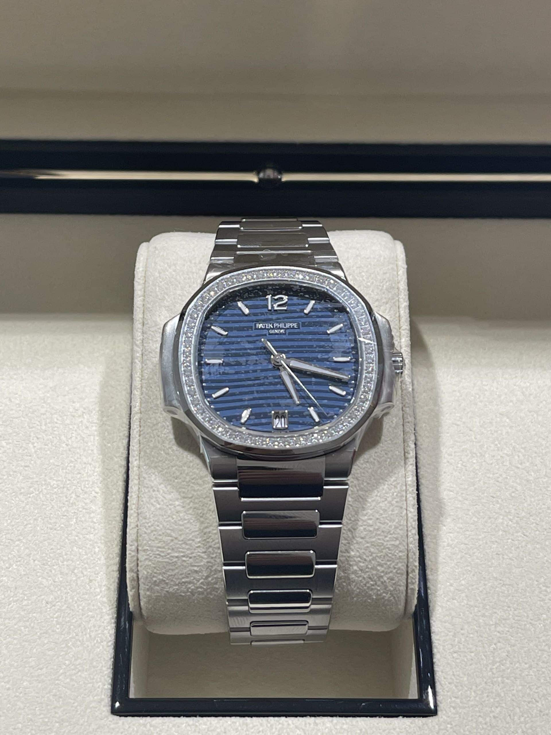 Patek Philippe Nautilus Lady / 7118/1200A-001 / 2021