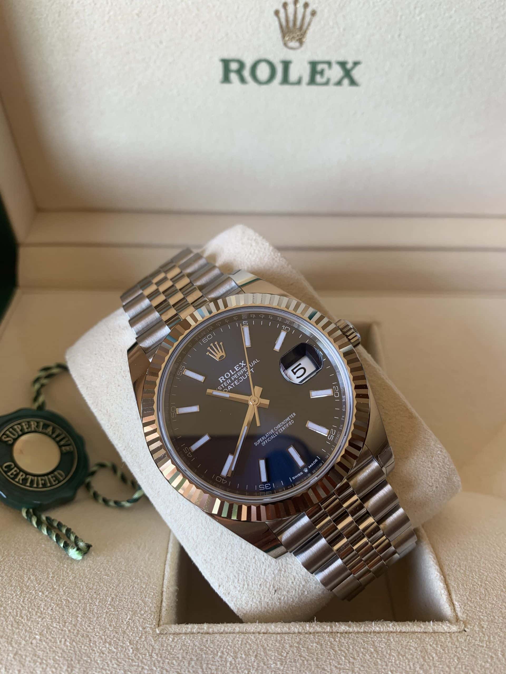Rolex Datejust 41mm esfera azul - bisel estriado / Jubilee / 126334 / 2022