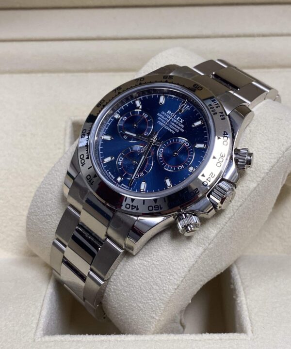 Alternative view of Rolex Daytona Oro Blanco / Blue Dial / 116509 / 2022