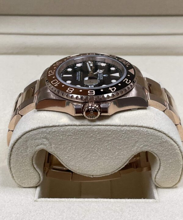 Alternative view of Rolex GMT master II everose / 126715CHNR / 2021