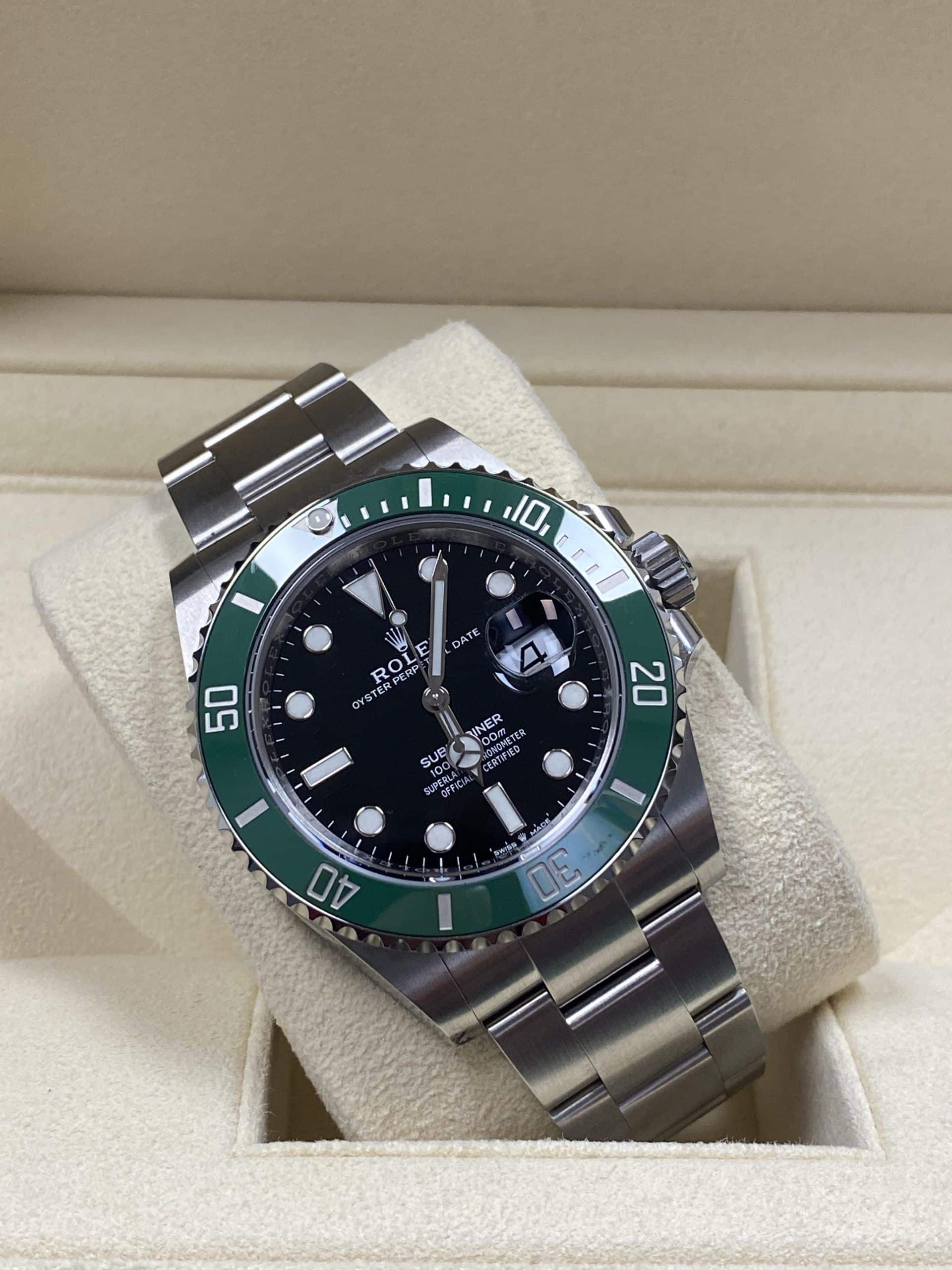 Rolex Submariner Date Kermit / 126610LV / 2021