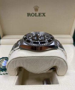 Alternative view of Rolex Submariner No Date 41mm / 124060 / 2020