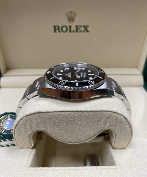 Alternative view of Rolex Submariner No Date 41mm / 124060 / 2020