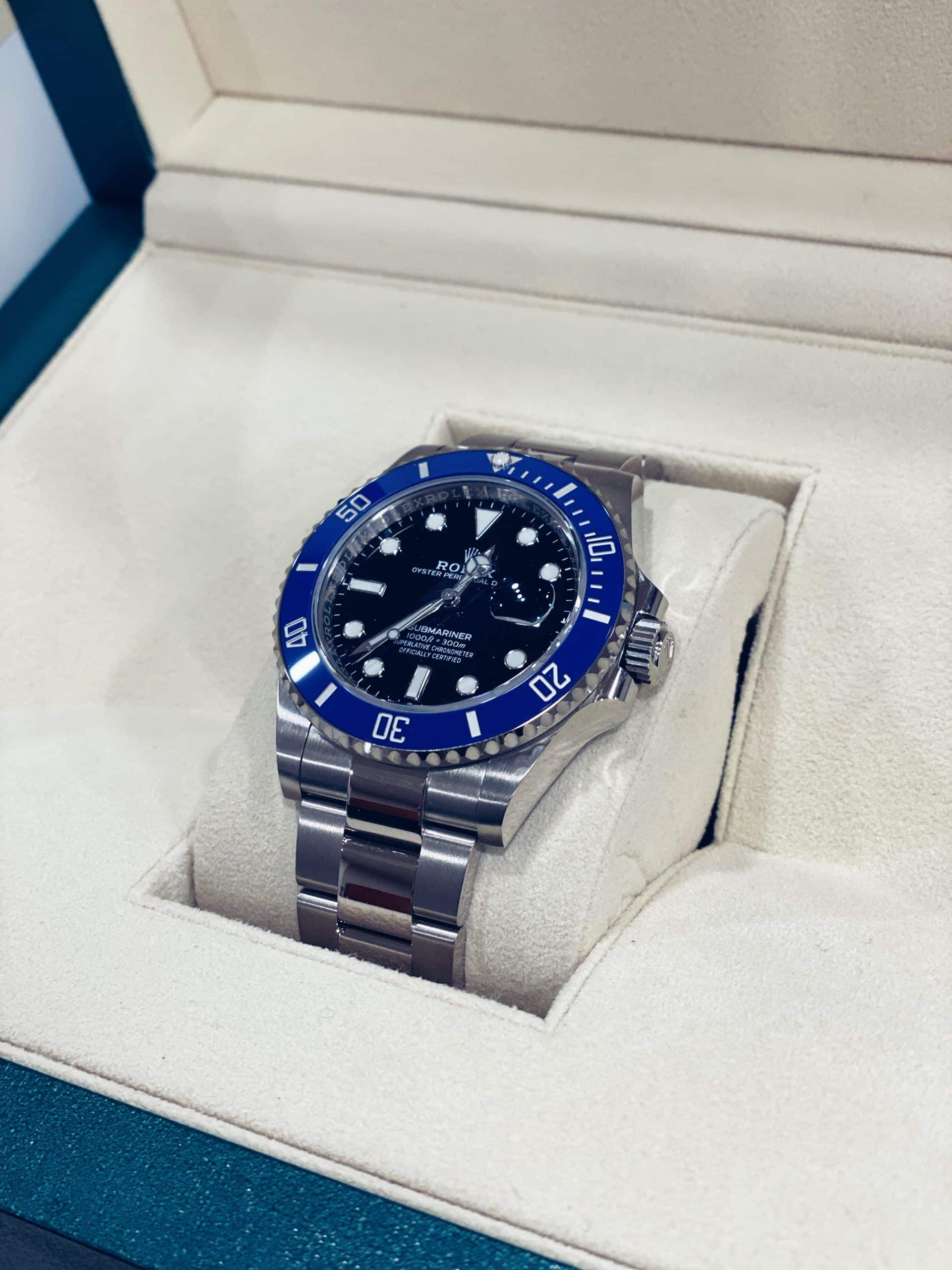 Rolex Submariner date azul / Oro blanco / 126619LB / 2021