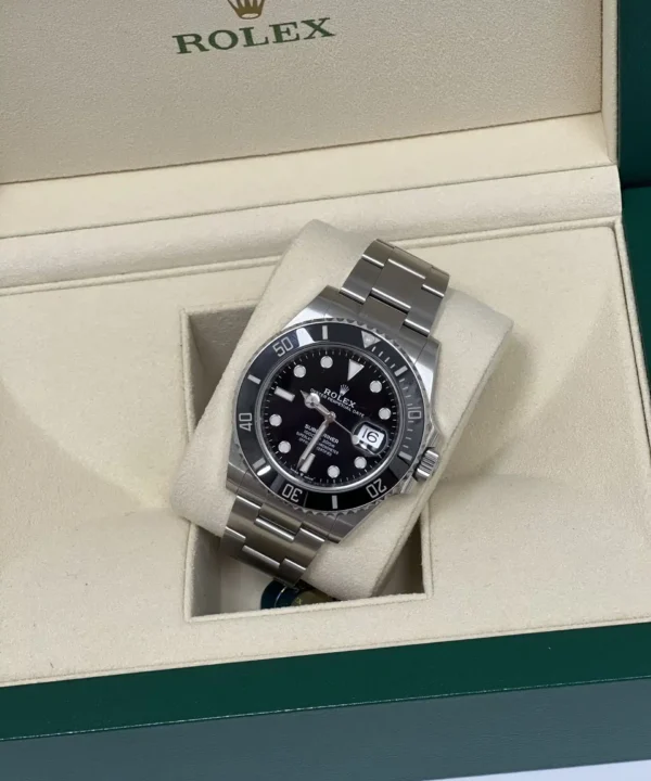 Rolex Submariner Date negro 41mm / 126610LN / 2022 - Imagen 5