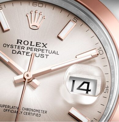 Primer plano de la fecha en un Rolex Datejust con esfera clara