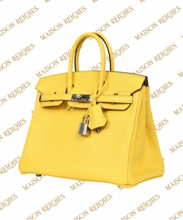 Hermès Birkin 25 Jaune de Naples Novillo PHW — vista tres cuartos izquierda