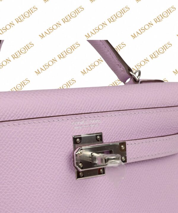 Hermès Mini Kelly 20 Sellier Guimauve en piel Epsom con herrajes de paladio PHW — detalle del cierre