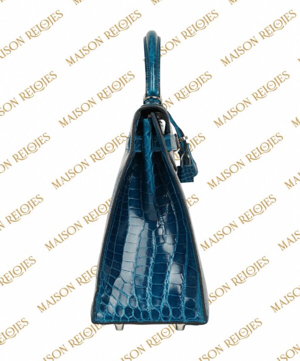 Hermès Kelly 32 Sellier / Bleu Izmir / Cocodrilo Niloticus brillante / PHW - Imagen 5