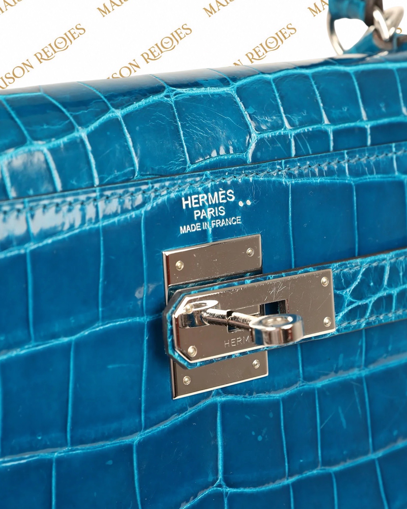 Hermès Kelly 32 Sellier / Bleu Izmir / Cocodrilo Niloticus brillante / PHW - Imagen 7