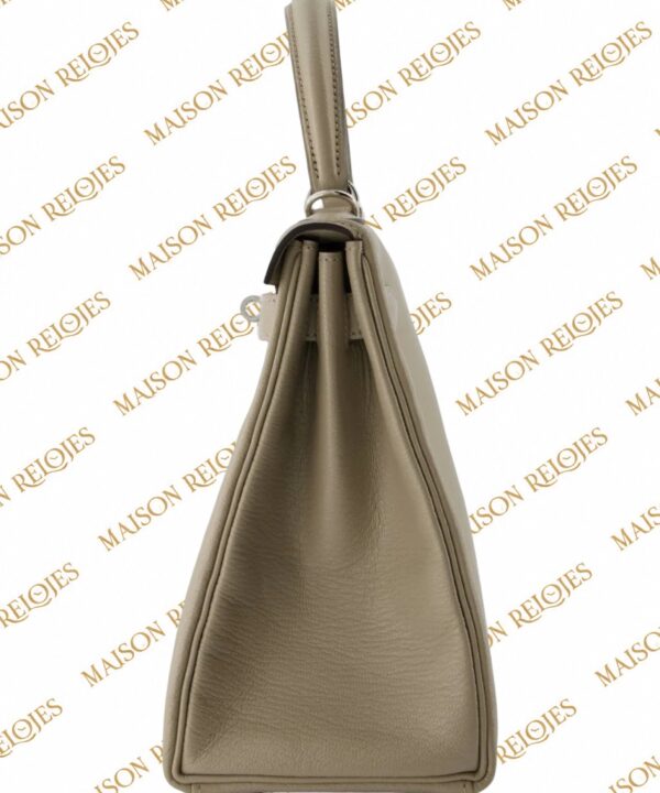 Hermès Kelly 28 / Gris Tourterelle / Chèvre Mysore / PHW / Special Order - Imagen 3