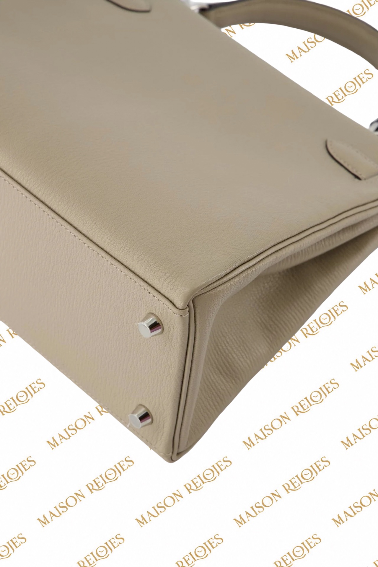 Hermès Kelly 28 / Gris Tourterelle / Chèvre Mysore / PHW / Special Order - Imagen 6
