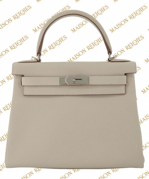 Hermès Kelly 28 Retourné · Craie · Togo · PHW — vista frontal