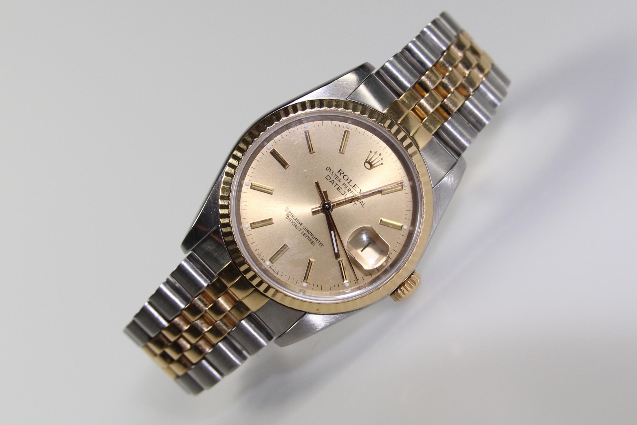 Rolex Datejust de 36 mm con brazalete Jubilee antes de una limpieza cuidadosa